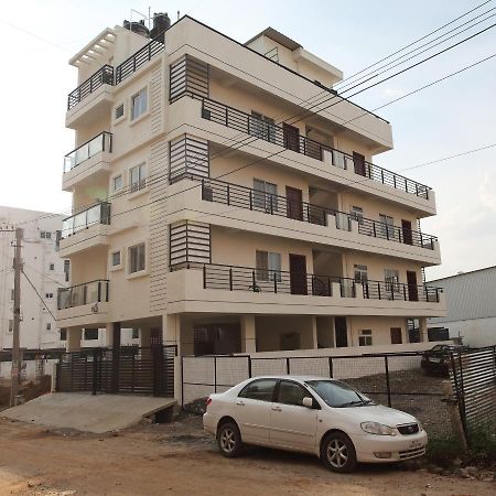 Qualtems Guest House-With Ac Options Bangalore Esterno foto