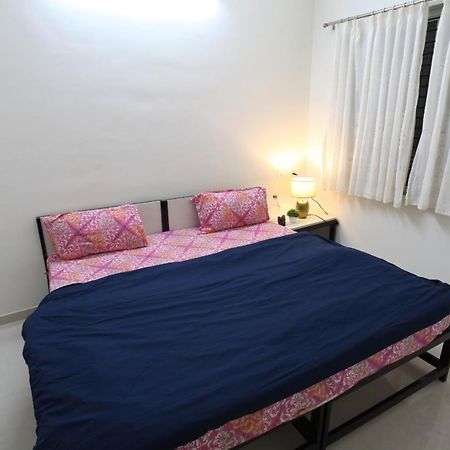 Qualtems Guest House-With Ac Options Bangalore Esterno foto