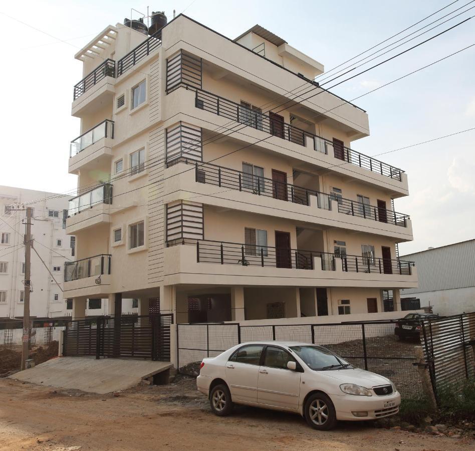 Qualtems Guest House-With Ac Options Bangalore Esterno foto