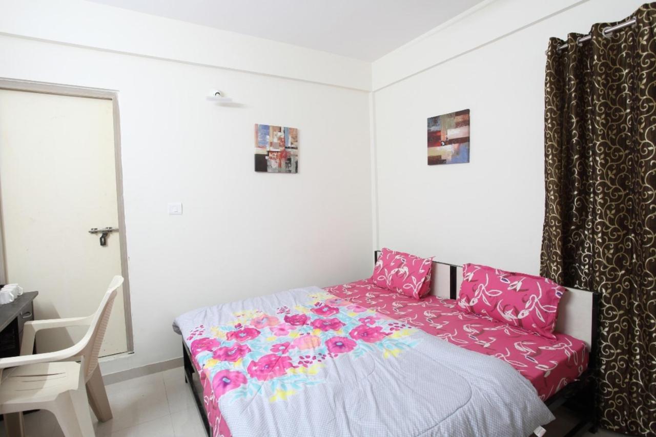 Qualtems Guest House-With Ac Options Bangalore Esterno foto